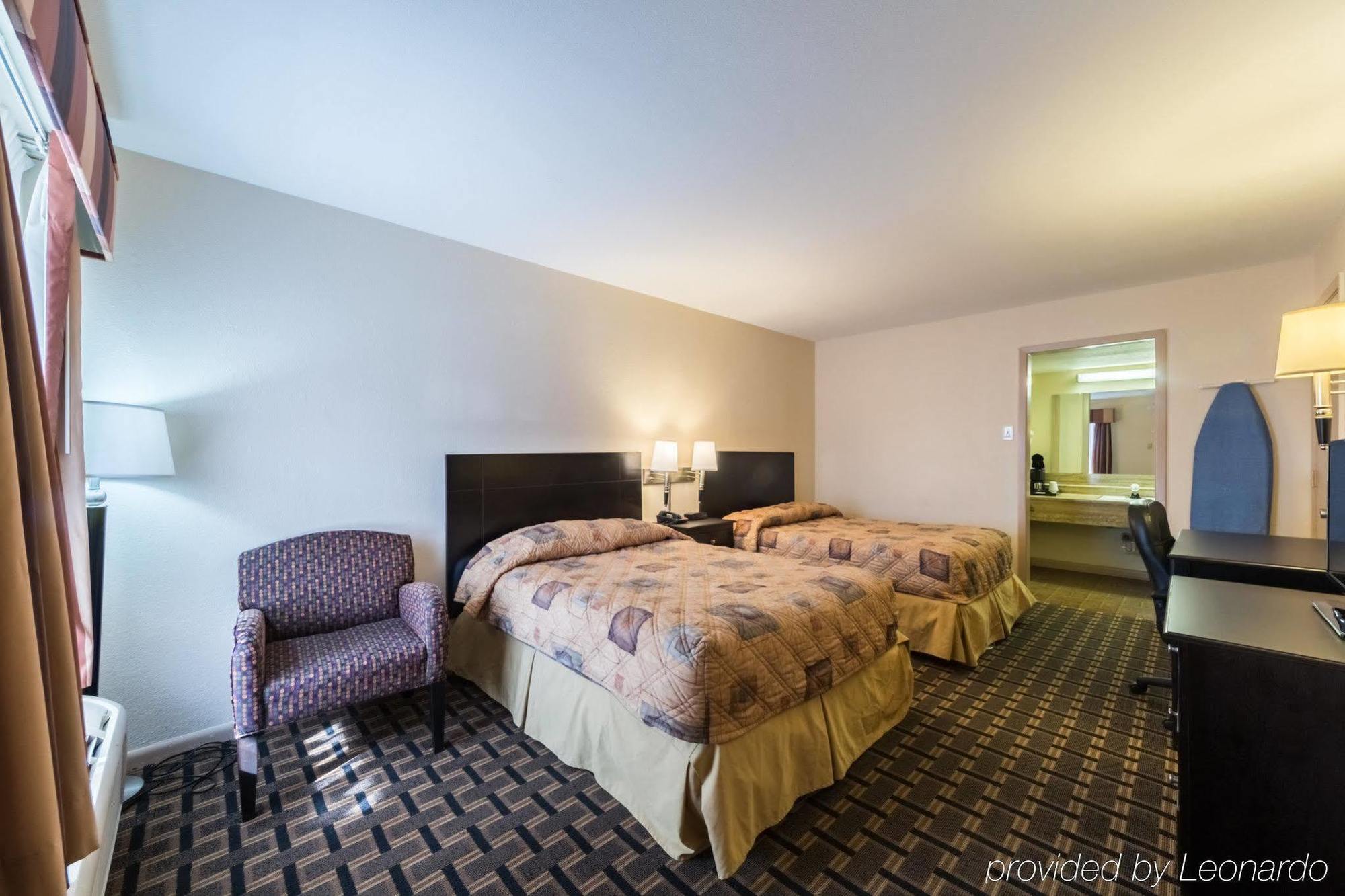 Rodeway Inn University Austin Exterior photo